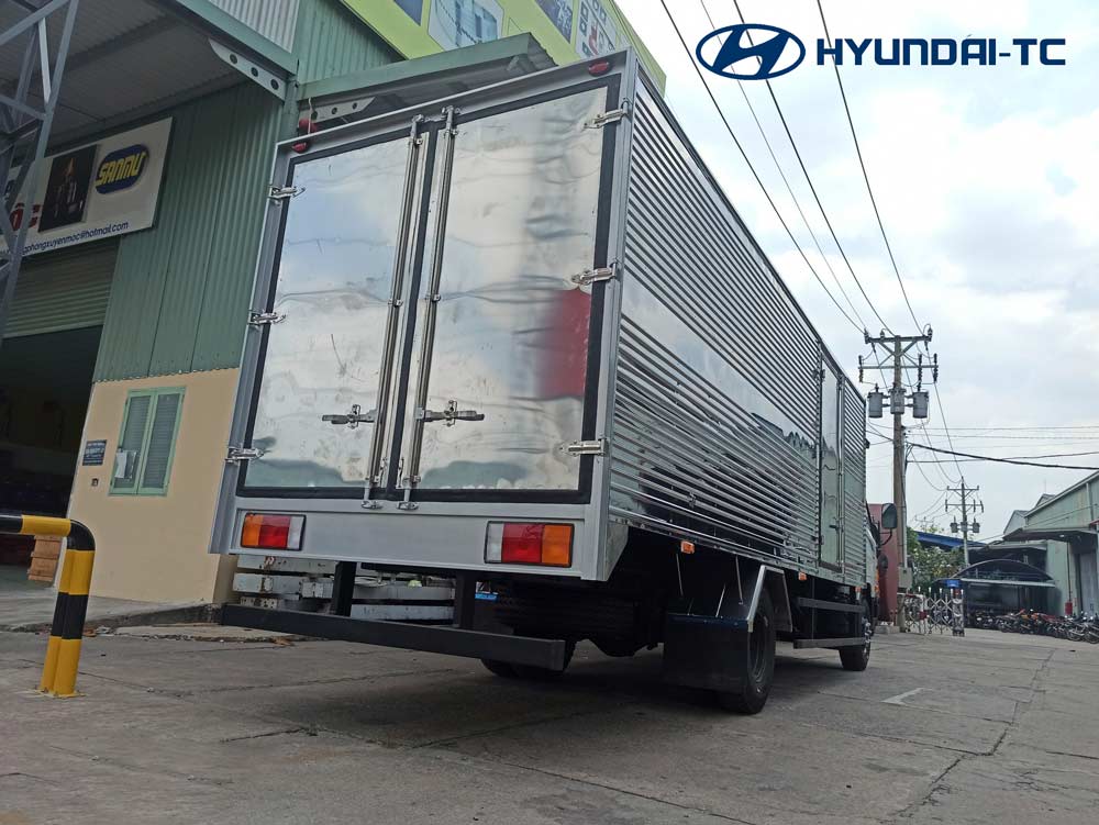 xe_tai_hyundai_mighty_110xl_thung kin